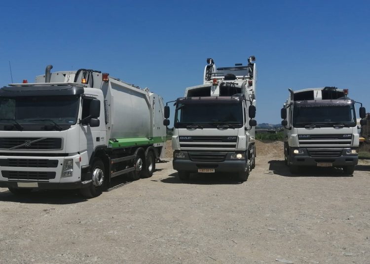 Δήμος Πύργου-Τρία νέα απορριμματοφόρα ρίχνονται στη «μάχη» της καθαριότητας