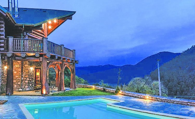 Δυτική Ελλάδα: «Λουξ» διακοπές μέσω Airbnb! Δημοφιλής περιοχές η Δυτική Αχαΐα και η Ηλεία