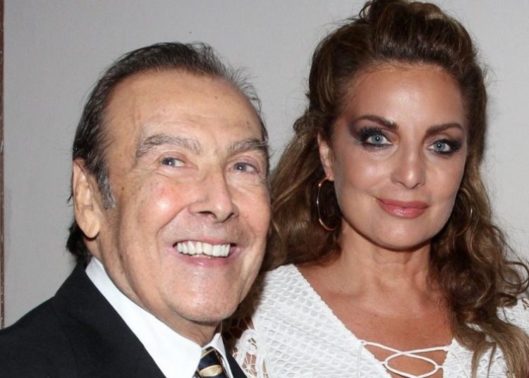 Άντζελα Γκερέκου: Η ανάρτησή της για τα 81α γενέθλια, που δεν πρόλαβε να γιορτάσει ο Τόλης Βοσκόπουλος