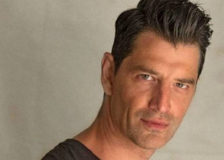 Σάκης Ρουβάς και Κάτια Ζυγούλη: Η οικογενειακή φωτογραφία – «Μια μεγάλη αγκαλιά!»