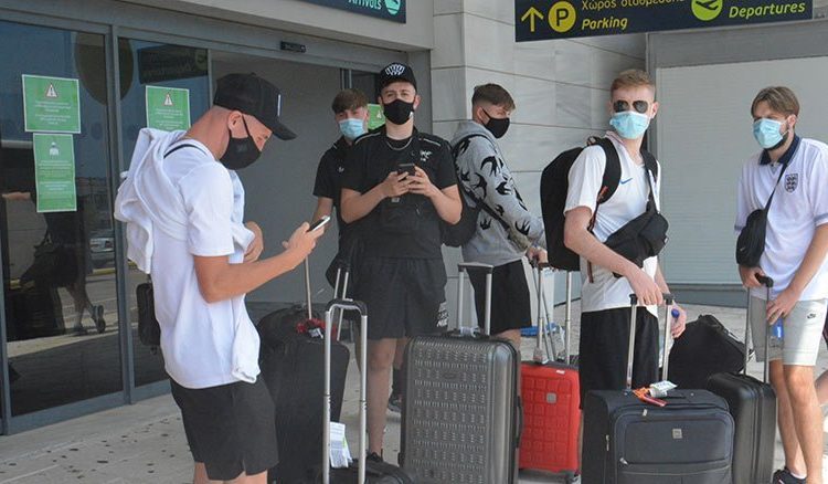 Ζάκυνθος: Ανοίγει η βρετανική αγορά εν μέσω μετάλλαξης Δέλτα – Από 19/7 χωρίς 10ήμερη καραντίνα στην επιστροφή