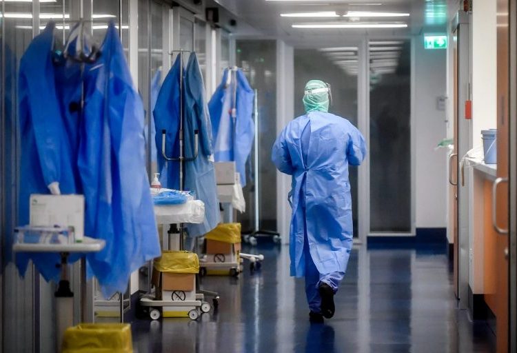 Πάτρα: Εργαζόμενοι σε νοσοκομεία θα παραιτηθούν για να μην εμβολιαστούν – Έρχονται προσφυγές