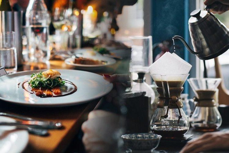 Η εξοδός μας στα χρόνια του κορονοϊού- Γράφει ο Νίκος Βέρρας