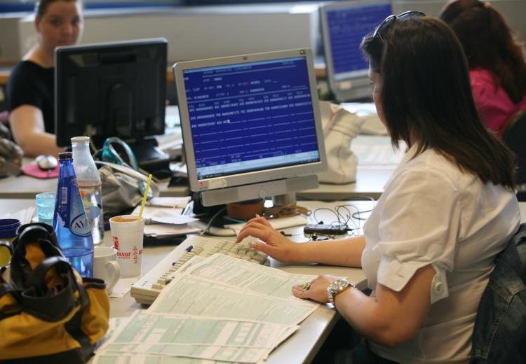 «Φρένο» στην υποβολή χιλιάδων φορολογικών δηλώσεων λόγω προβλήματος στο taxis  – πρώτη παράταση