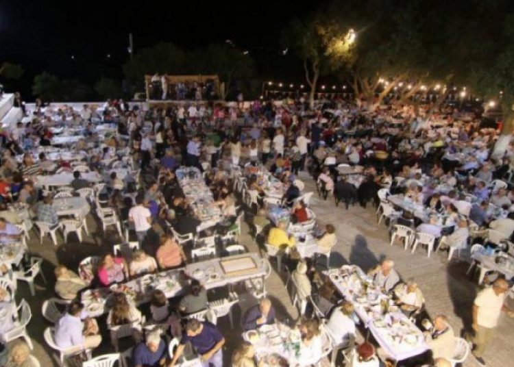 Πανηγύρια: Άρθηκε το όριο εμβολιασμού και επιτρέπεται διεξαγωγή με καθήμενους