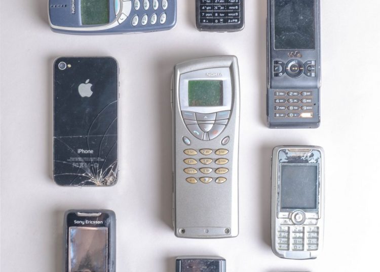 Antech: Τα «αρχαία» τηλέφωνα που κοστίζουν χιλιάδες ευρώ