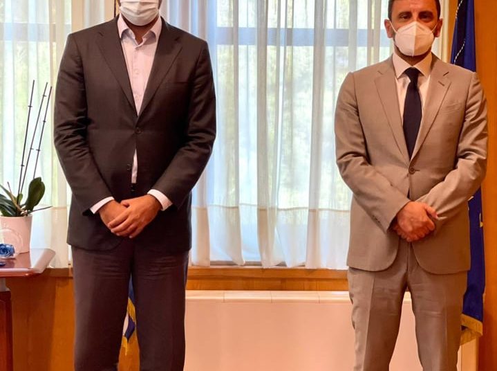 ΑΝΔΡΕΑΣ ΝΙΚΟΛΑΚΟΠΟΥΛΟΣ :Στις ράγες και πάλι το τρένο για να  «ξαναζωντανέψει» ο σιδηρόδρομος στην Ηλεία!