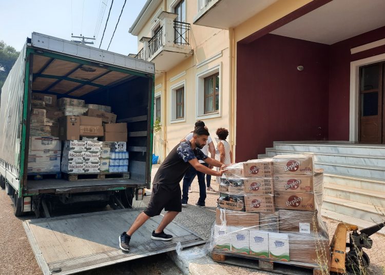 Ανθρωπιστική βοήθεια στέλνουν στην Ηλεία