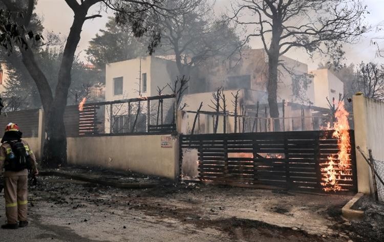 Φωτιές – Υπ Οικονομικών : Λογαριασμός για δωρεές υπέρ των πυρόπληκτων