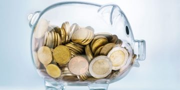 Γιατί οι καταθέσεις συνεχίζουν να αυξάνονται – Οι προβλέψεις