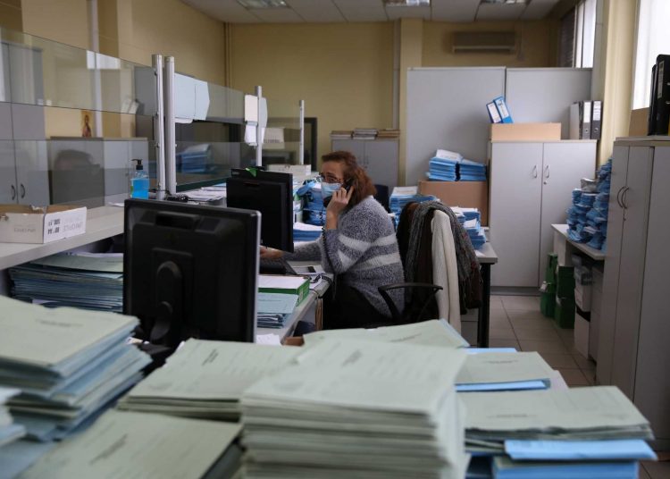 Μάκης Βορίδης: Εξετάζεται υποχρεωτικός εμβολιασμός και στο Δημόσιο