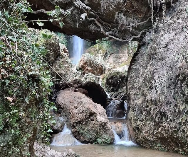 Kαταρράκτες Νεμούτας: Επικίνδυνη η επίσκεψή τους μετά τη φωτιά