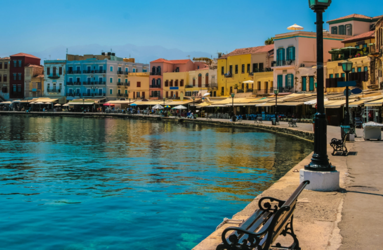 Παρατείνεται το μίνι lockdown σε Ζάκυνθο και Χανιά – Ποια μέτρα ισχύουν