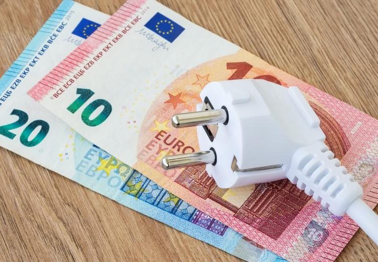 Η Ευρώπη θα στηρίξει «προσωρινά μέτρα» για να αντιμετωπιστεί η αύξηση των τιμών ενέργειας