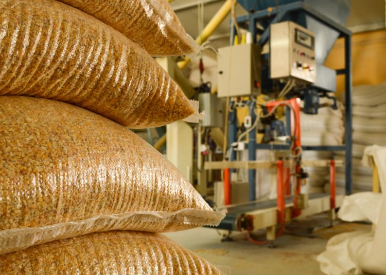 Μετά την καταγραφή ξεκινά η δωρεάν χορήγηση ζωοτροφών στους πυρόπληκτους κτηνοτρόφους