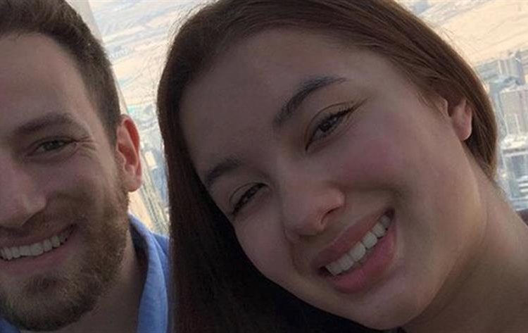 Γλυκά Νερά: “O Μπάμπης Αναγνωστόπουλος είχε παράλληλη σχέση”