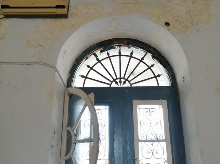 Σιδηροδρομικός σταθμός Πύργου: Σε άθλια κατάσταση από την εγκατάλειψη