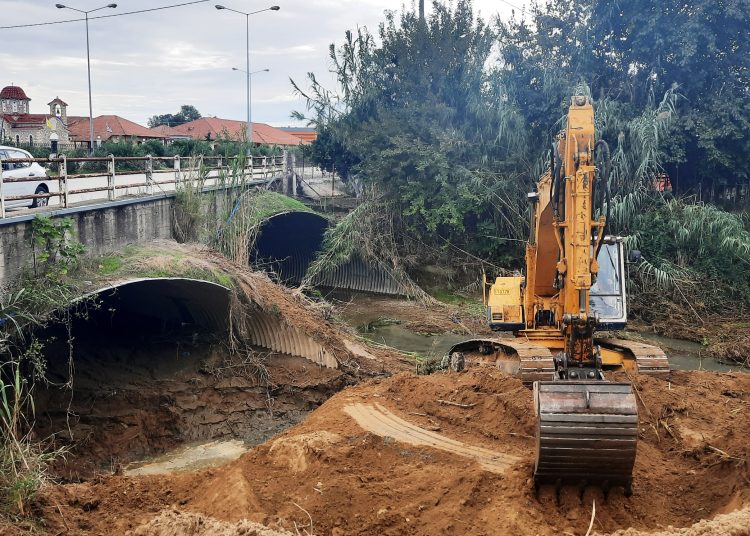 Περιφέρεια: Συνεχίζονται οι εργασίες για αντιπλημμυρική θωράκιση ενόψει χειμώνα