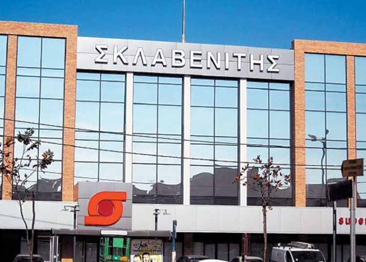 Σκλαβενίτης: Αύξηση 3% στους μισθούς και έξτρα παροχές