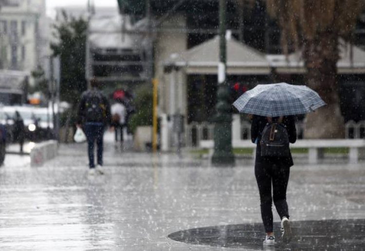 Αλλάζει ο καιρός: Έρχεται το πρώτο φθινοπωρινό κύμα με ισχυρές βροχές και καταιγίδες