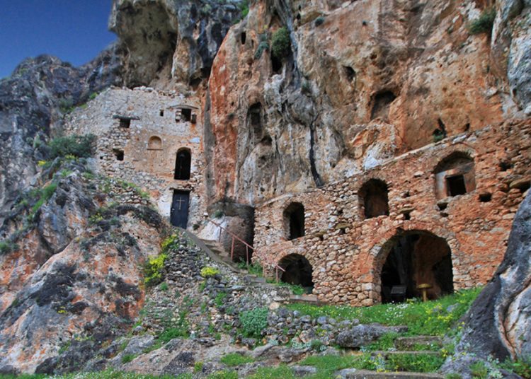 Το συγκλονιστικό παλαιομονάστηρο της Πελοποννήσου όπου κάηκαν ζωντανοί 400 άνθρωποι