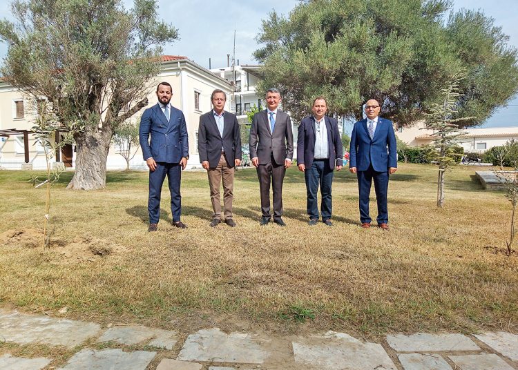 Ο Πρέσβης του Αζερμπαϊτζάν στην Αρχαία Ολυμπία-Προσέφερε οικονομική στήριξη για τους πληγέντες