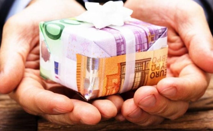 ΟΠΕΚΑ: Προχωρά σε πληρωμές για 16 επιδόματα (λίστα)