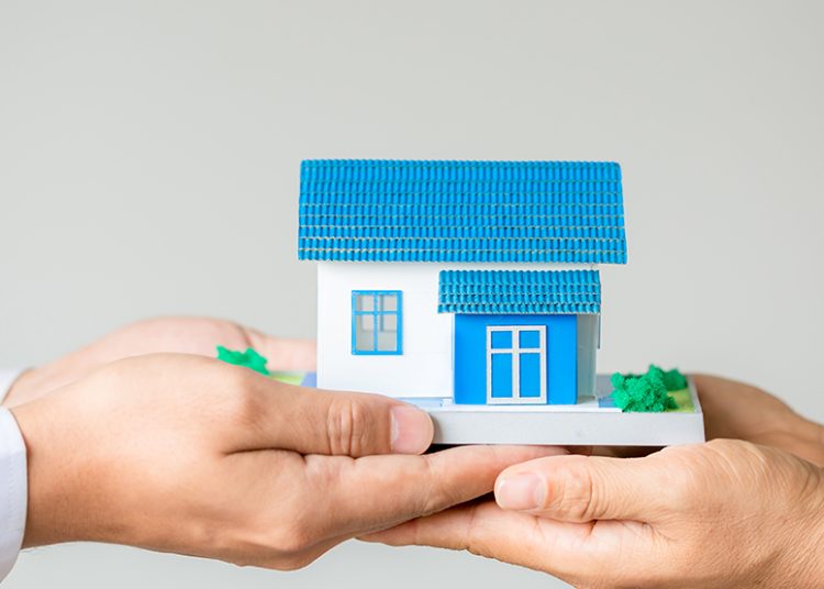 Αφορολόγητες από σήμερα γονικές παροχές – δωρεές μέχρι 800.000 ευρώ