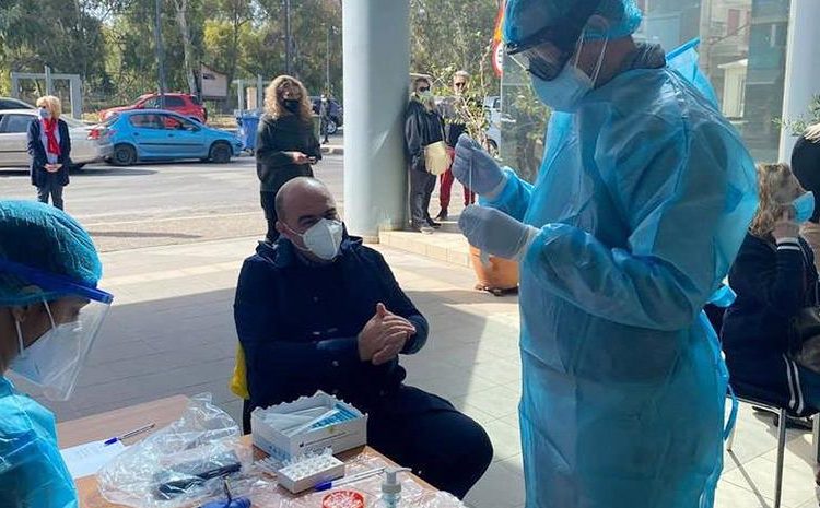 Κορωνοϊός: 2.125 νέα κρούσματα (2 η Ηλεία) – 36 θάνατοι – 342 οι διασωληνωμένοι  (4/10)