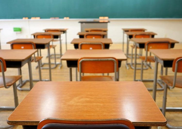 Επιστολή μαθήτριας 3ου Γυμνασίου Πύργου αναδεικνύει το πρόβλημα με τις συγχωνεύσεις