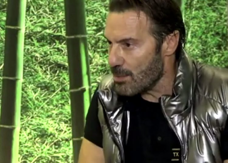 Στράτος Τζώρτζογλου: «Δέχτηκα σεξουαλική παρενόχληση σε ηλικία 12 ετών»