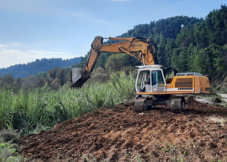 Περιφέρεια: Eργασίες καθαρισμού στο Φράγμα Αλφειού