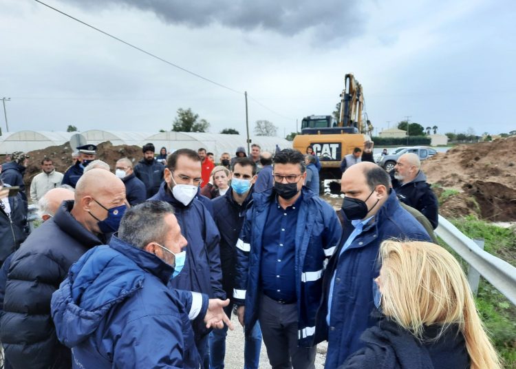 Κυβερνητικά κλιμάκια έρχονται και φεύγουν αλλά τα προβλήματα μένουν