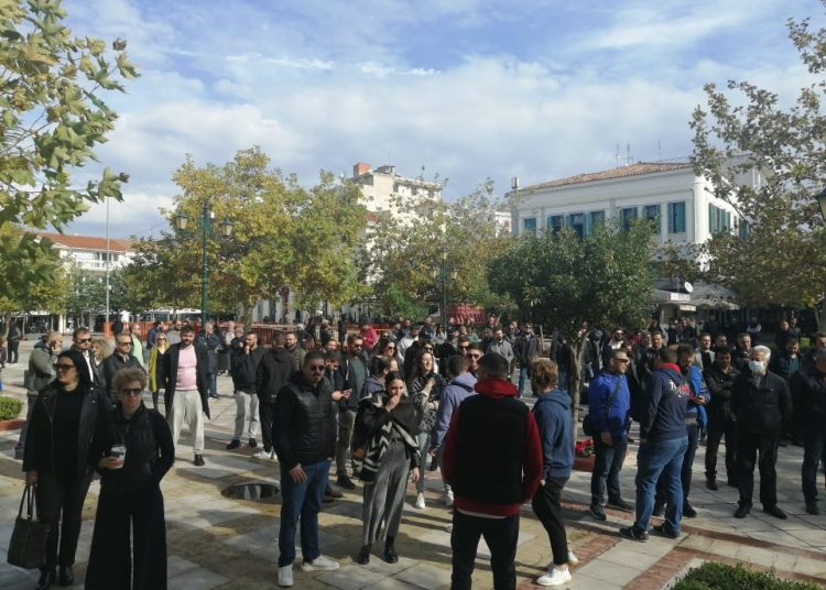 Πύργος: Η αγορά ενάντια στα μέτρα της κυβέρνησης – Δίπλα της ο δήμος Πύργου