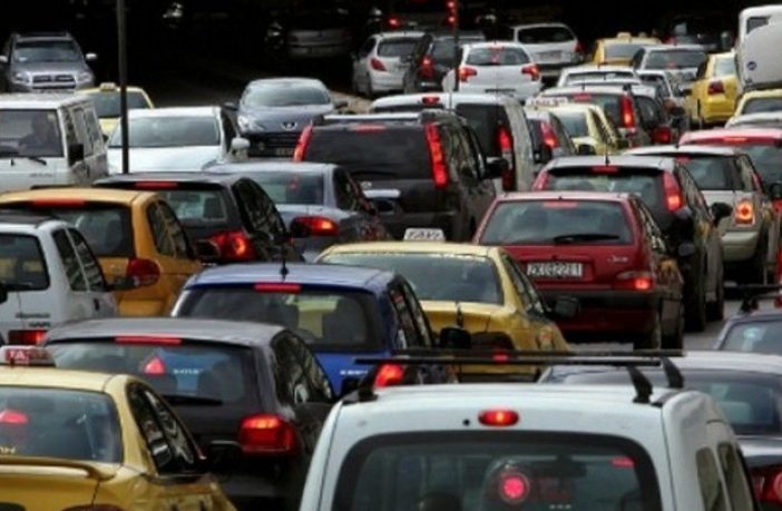 Τέλος τα βενζινοκίνητα και τα πετρελαιοκίνητα αυτοκίνητα από το 2030