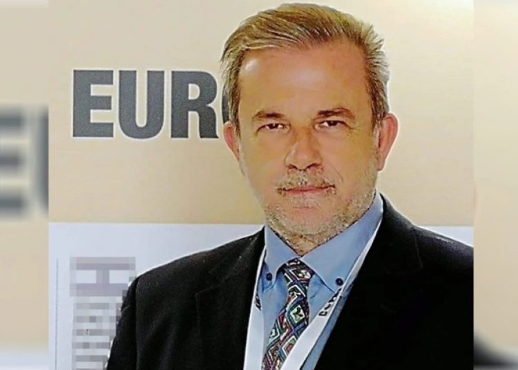 Το πρώτο πράγμα που ζήτησε να μάθει ο 68χρονος οφθαλμίατρος όταν αποσωληνώθηκε