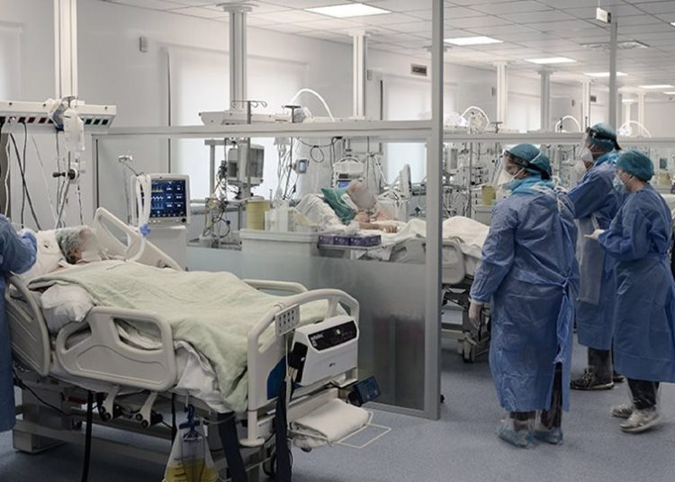 Πύργος : Κοροναϊός – Στη ΜΕΘ των νοσοκομείων Πατρών μητέρα με τους δύο γιους της