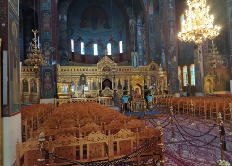 Ζάκυνθος: Σε αργία 14 ανεμβολίαστοι ιερείς