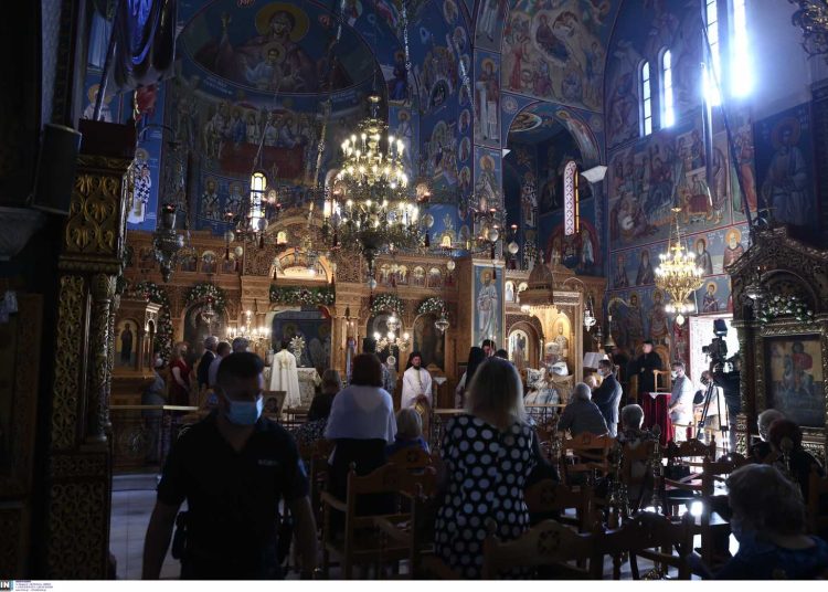 Κορονοϊός-Νίκος Τζανάκης: «Λάθος να μη γίνονται τεστ στις εκκλησίες»