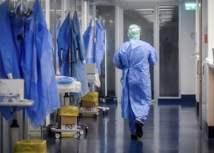 Καπραβέλος: Ασθενής πέταξε τα σωληνάκια και έφυγε από το νοσοκομείο