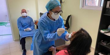 Κορωνοϊός: 6.682 νέα κρούσματα (26 η Ηλεία) – 87 νέοι θάνατοι – 561 οι διασωληνωμένοι  (17/11)