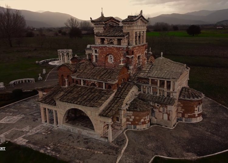 Η πιο παράξενη εκκλησία στην Πελοπόννησο