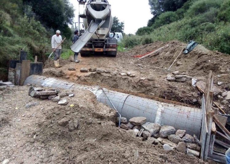 Δήμος Ανδραβίδας-Κυλλήνης: Επιδιορθώθηκε στην Παλαιοχώρα ο δρόμος που είχε πάθει καθίζηση