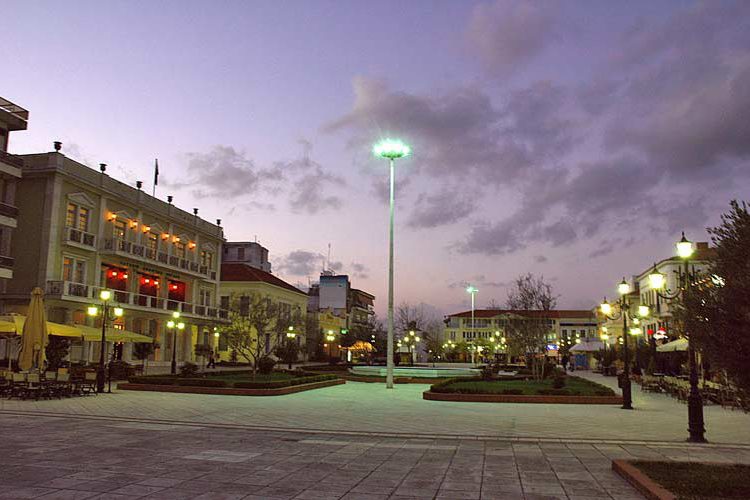 ΠΥΡΓΟΣ: Μέτρα και έλεγχοι φόβισαν τους καταναλωτές: Απότομη πτώση της εμπορικής κίνησης και της εστίασης