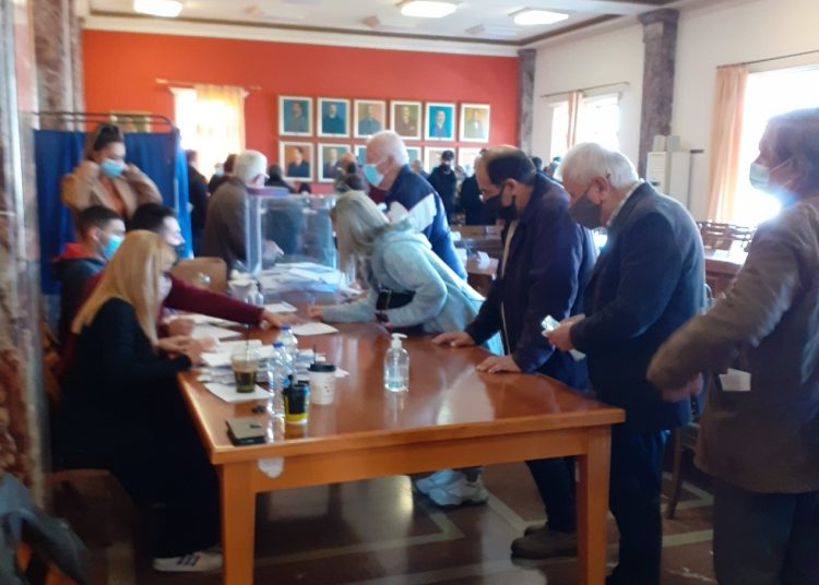 Εκλογές ΚΙΝΑΛ: Ξεπερνάει 270.000 η συμμετοχή σε όλη την Ελλάδα. Μεγάλη προσέλευση σε Πύργο και όλη την Ηλεία