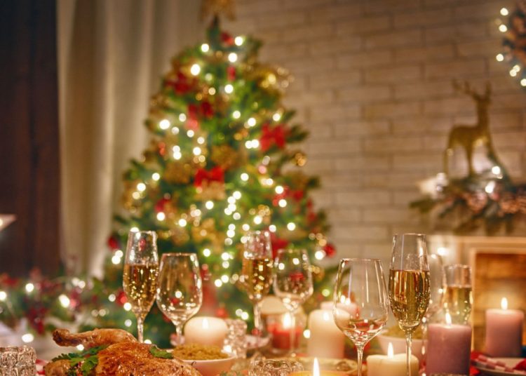 Κοροναϊός – Ρεβεγιόν στα σπίτια μας – Από την Πέμπτη στις 06:00 θα ισχύσουν τα νέα μέτρα