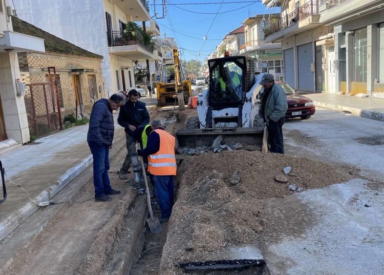 Βάρδα: Ξεκίνησαν οι αντιπλημμυρικές εργασίες
