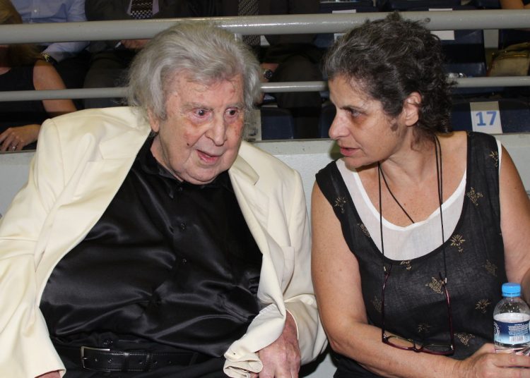 Συγκλονίζει η Μαργαρίτα Θεοδωράκη: «Ο Μίκης Θεοδωράκης σάπιζε πάνω σε ένα κρεβάτι ήταν βασανιστήριο»