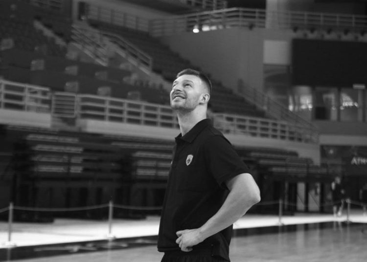 Θρήνος στο μπάσκετ: Πέθανε ο Στέφαν Γέλοβατς