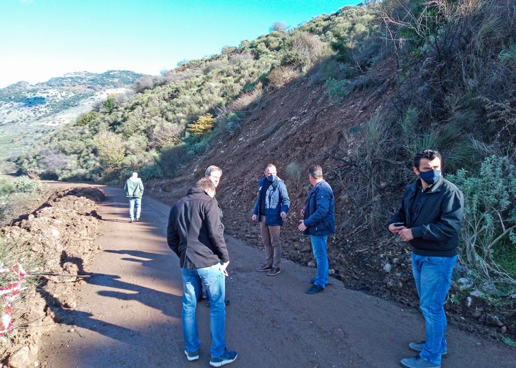 Επικίνδυνη και σε εξέλιξη η κατολίσθηση στο Κακοτάρι